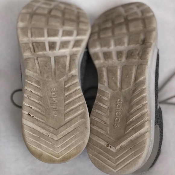 COPY - Womens Cloudfoam Adidas | Size 7.5 - Picture 6 of 6